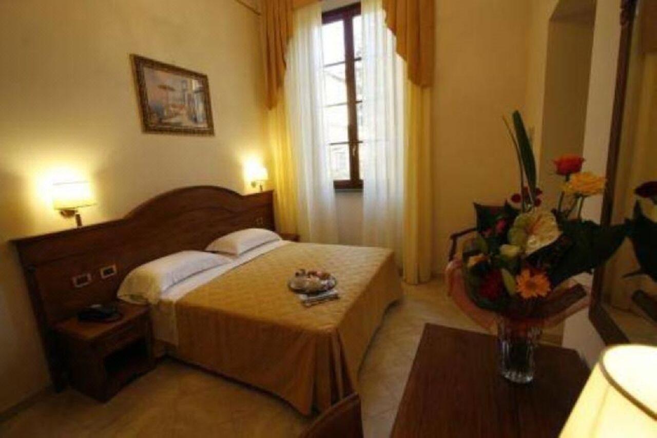 Hotel Il Duca Firenze Szoba fotó
