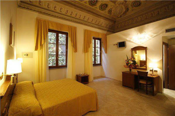 Hotel Il Duca Firenze Szoba fotó