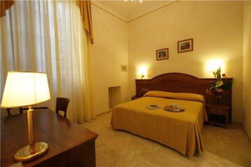 Hotel Il Duca Firenze Szoba fotó